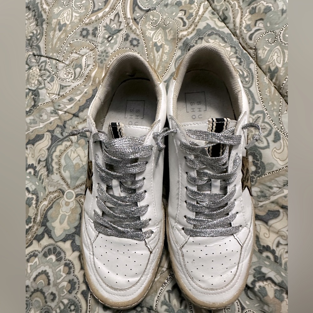 ShuShop the Paz leopard sneaker. Comfy. Great condition.